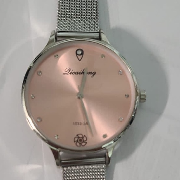 SILVER PINK Luxury Women Green Dial Bracelet Quart - Picture 2 of 5